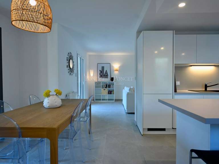 Maison Saint-Clément-de-Rivière - 6 chambres - 195m²