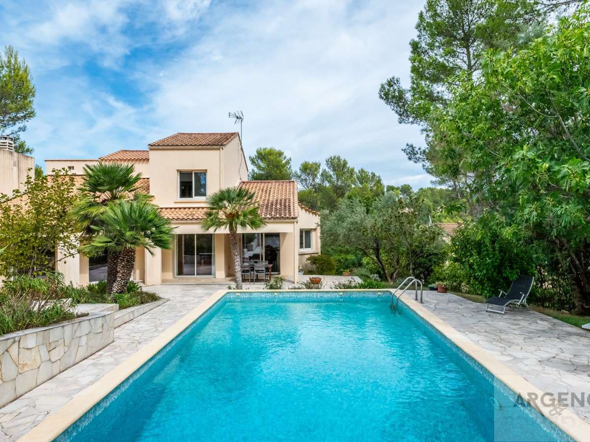 Maison Saint-Clément-de-Rivière