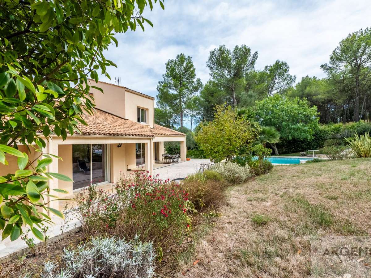 Maison Saint-Clément-de-Rivière