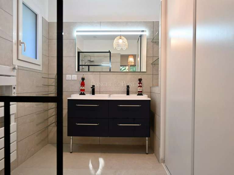 Maison Saint-Clément-de-Rivière - 6 chambres - 195m²