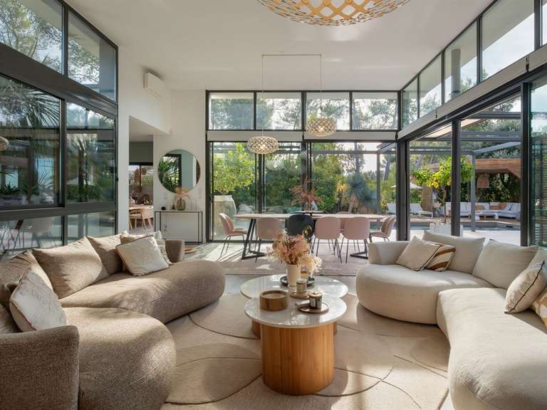 Maison Saint-Clément-de-Rivière - 5 chambres - 365m²