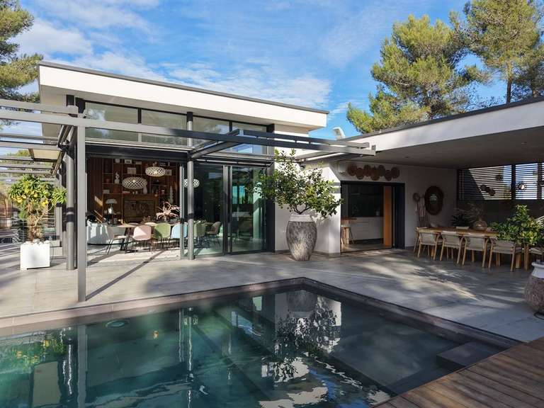 Maison Saint-Clément-de-Rivière - 5 chambres - 365m²