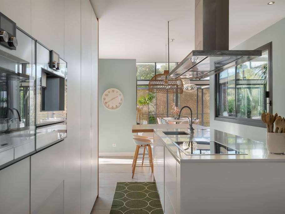 House Saint-Clément-de-Rivière