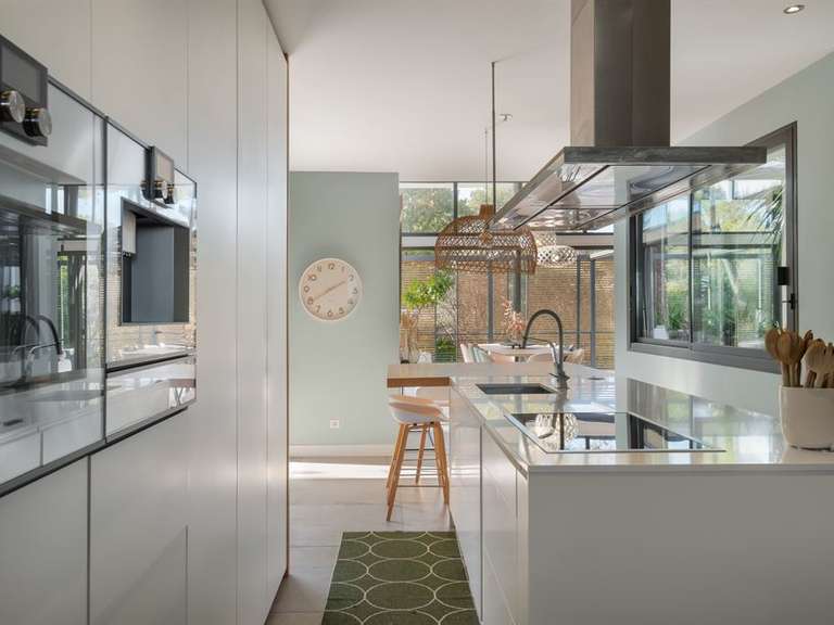 Maison Saint-Clément-de-Rivière - 5 chambres - 365m²