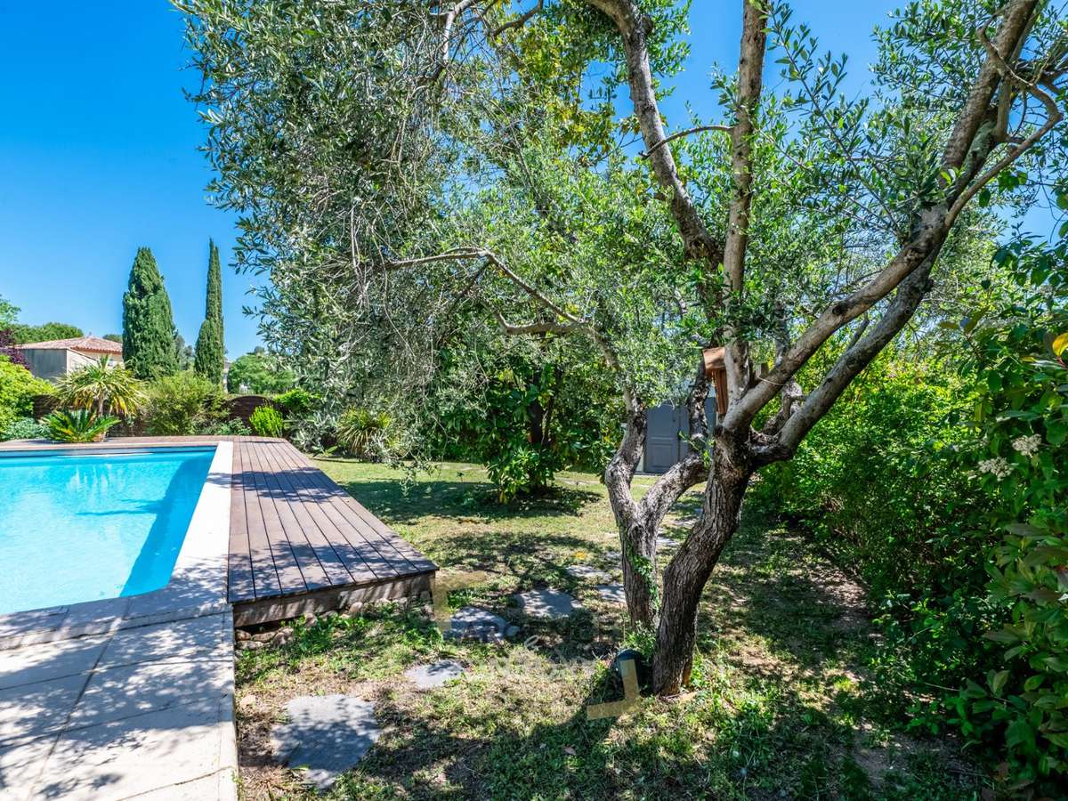 Maison Saint-Clément-de-Rivière