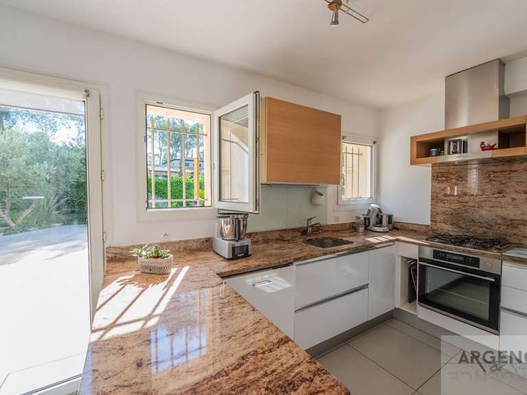Maison Saint-Clément-de-Rivière - 5 chambres - 170m²
