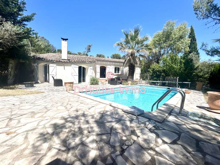 Villa Saint-Clément-de-Rivière - 4 chambres - 131m²