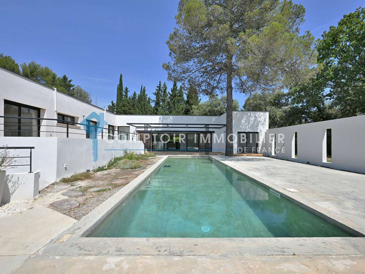 Villa Saint-Clément-de-Rivière