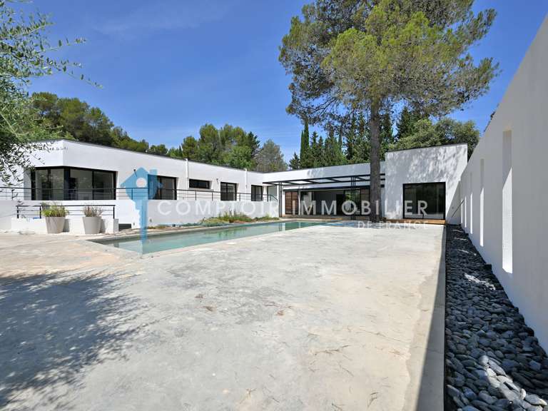 Villa Saint-Clément-de-Rivière - 5 chambres - 297m²