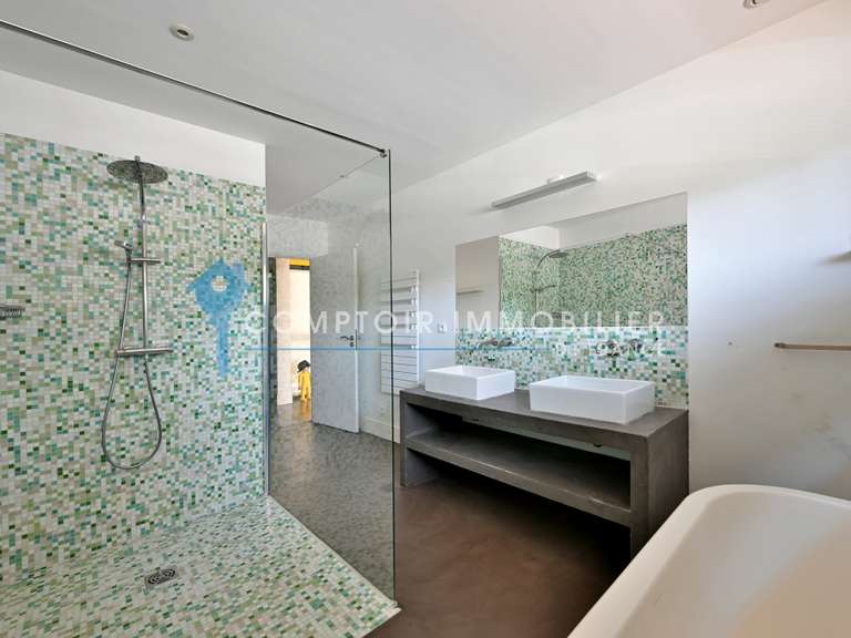 Villa Saint-Clément-de-Rivière - 5 chambres - 297m²