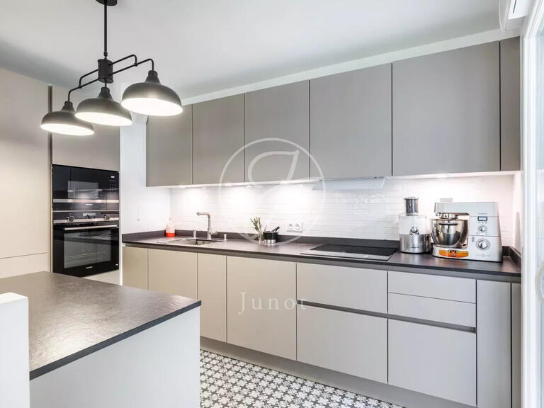 Apartment Saint-Cloud - 4 bedrooms - 277m²