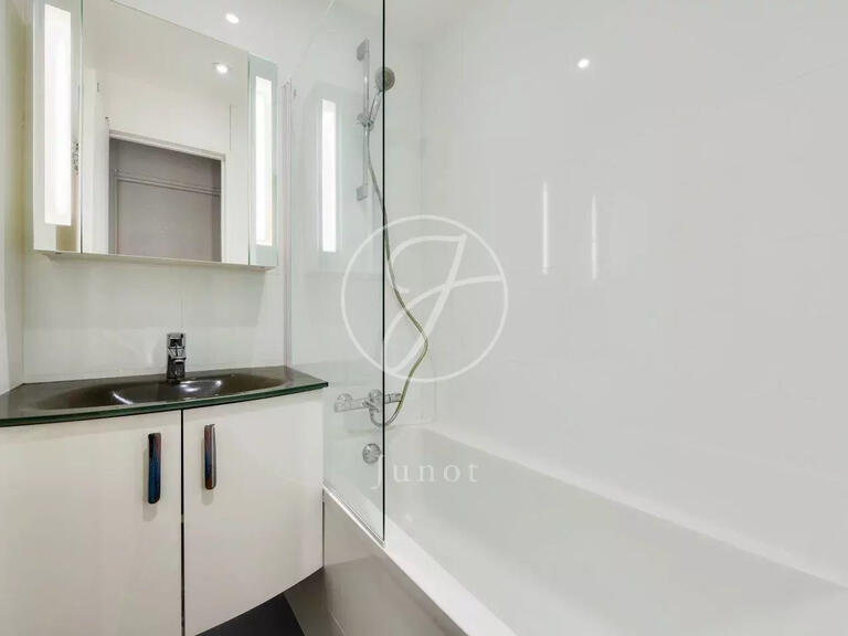 Apartment Saint-Cloud - 5 bedrooms - 123m²