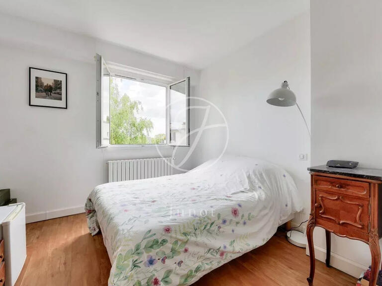 Apartment Saint-Cloud - 5 bedrooms - 123m²