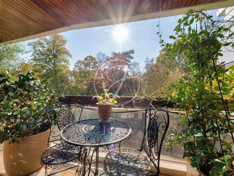 Appartement Saint-Cloud - 2 chambres - 110m²