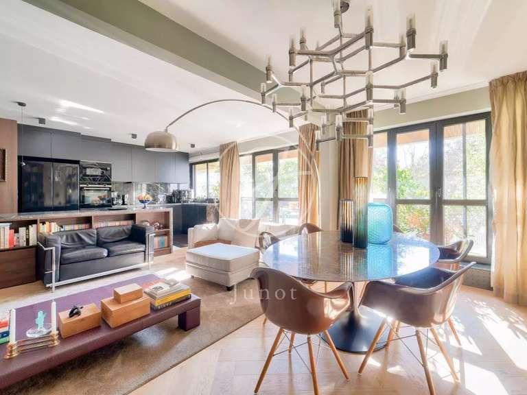 Appartement Saint-Cloud - 2 chambres - 110m²