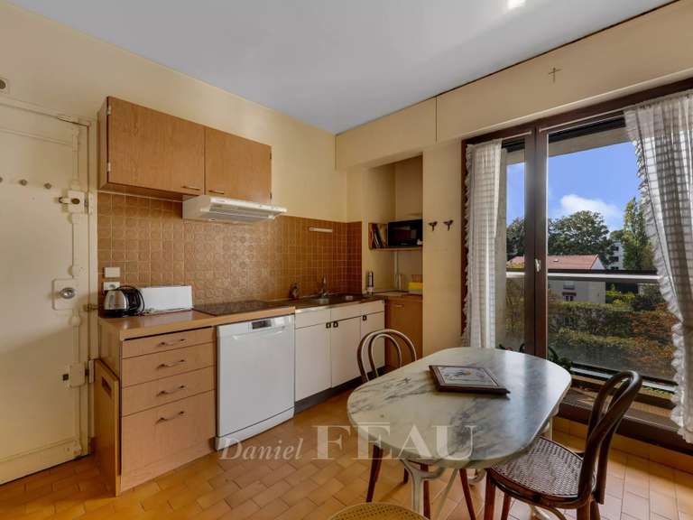 Apartment Saint-Cloud - 2 bedrooms - 155m²