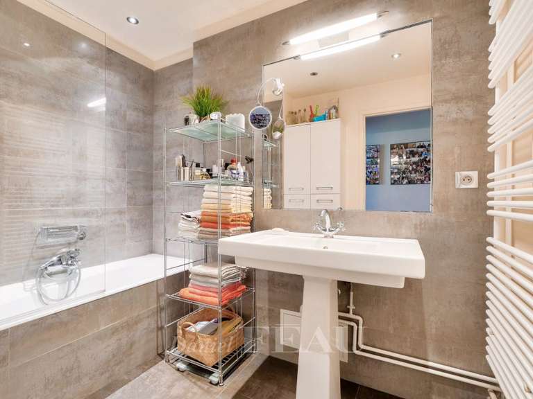 Apartment Saint-Cloud - 3 bedrooms - 102m²