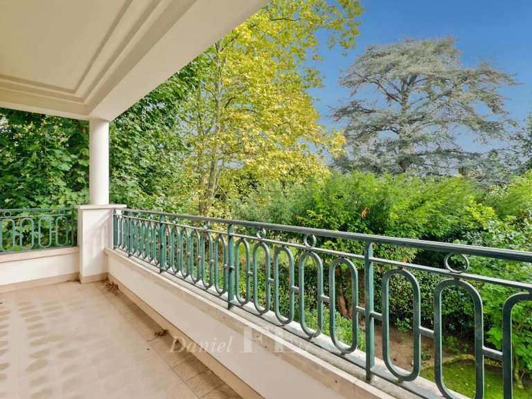 Apartment Saint-Cloud - 3 bedrooms - 107m²