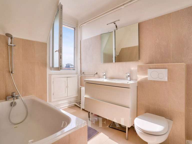 Appartement Saint-Cloud - 4 chambres - 196m²