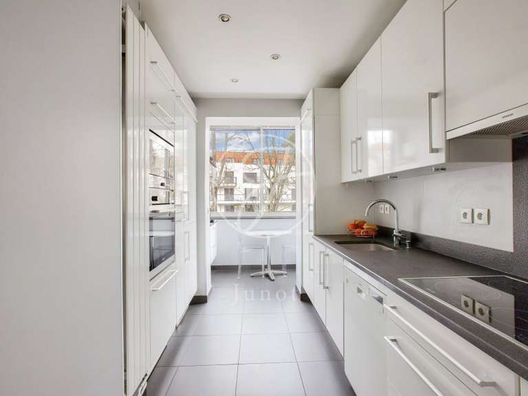 Appartement Saint-Cloud - 5 chambres - 133m²