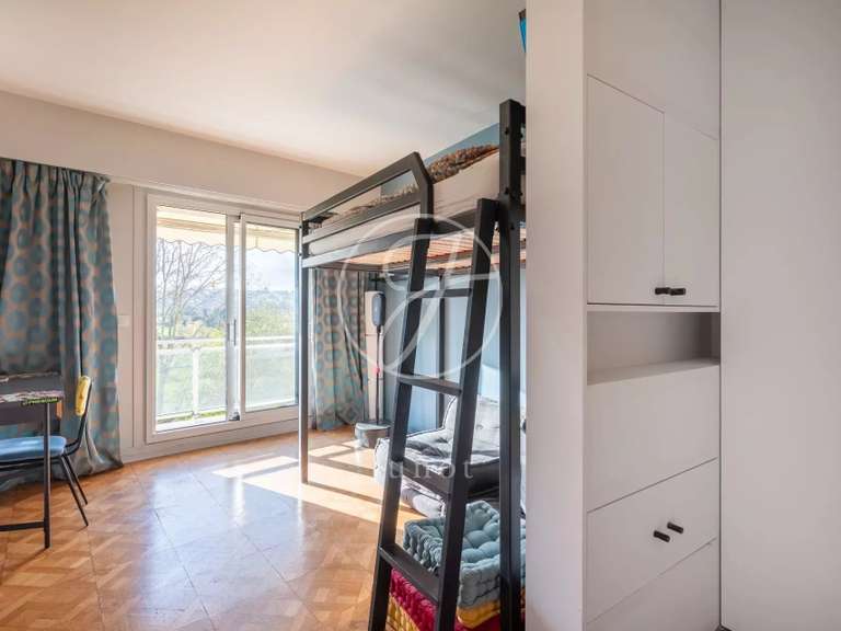 Appartement Saint-Cloud - 3 chambres - 129m²