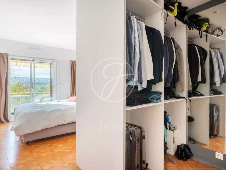 Appartement Saint-Cloud - 3 chambres - 129m²