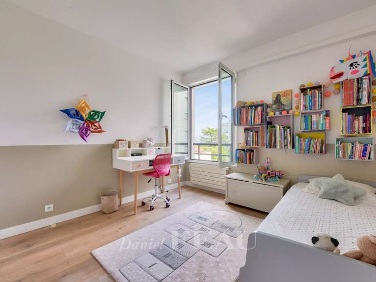 Appartement Saint-Cloud - 2 chambres - 75m²