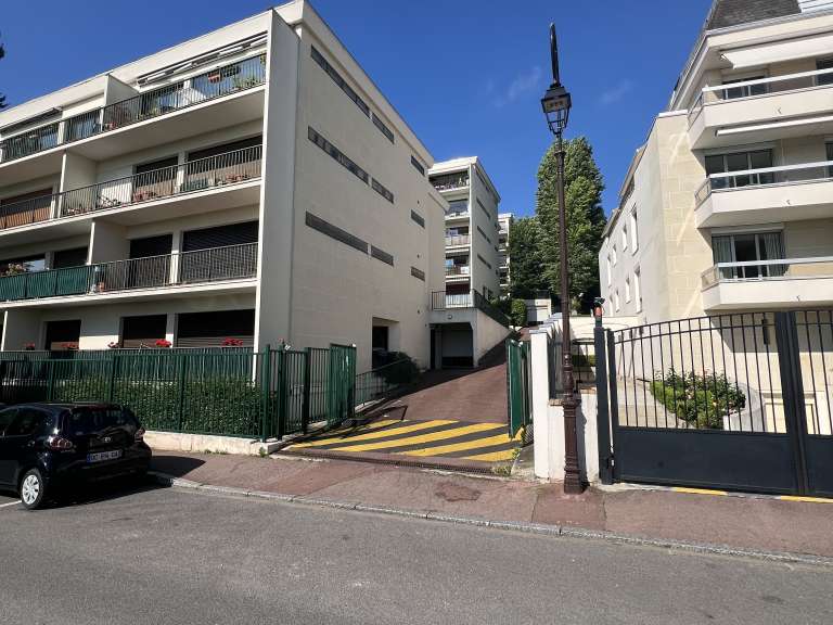 Appartement Saint-Cloud - 3 chambres - 107m²