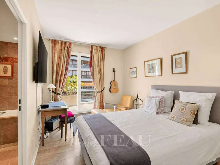 Appartement Saint-Cloud - 2 chambres - 99m²