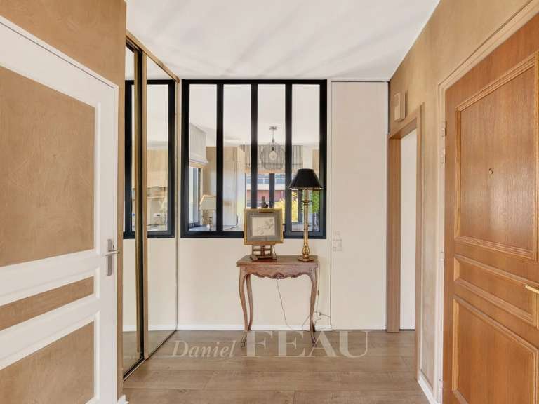 Appartement Saint-Cloud - 2 chambres - 99m²