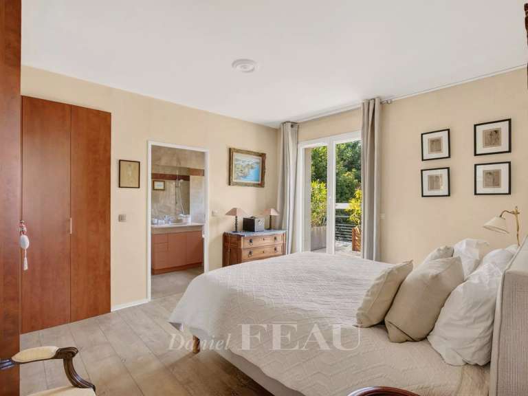 Appartement Saint-Cloud - 2 chambres - 99m²