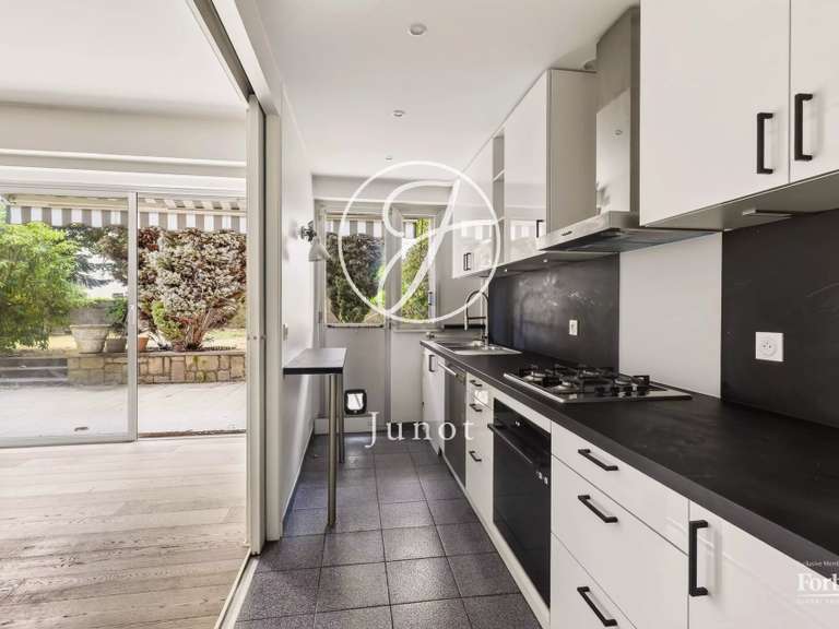 Appartement Saint-Cloud - 2 chambres - 106m²