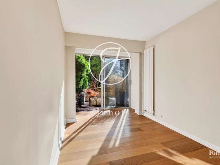 Appartement Saint-Cloud - 2 chambres - 106m²
