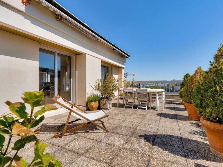 Appartement Saint-Cloud - 4 chambres - 158m²