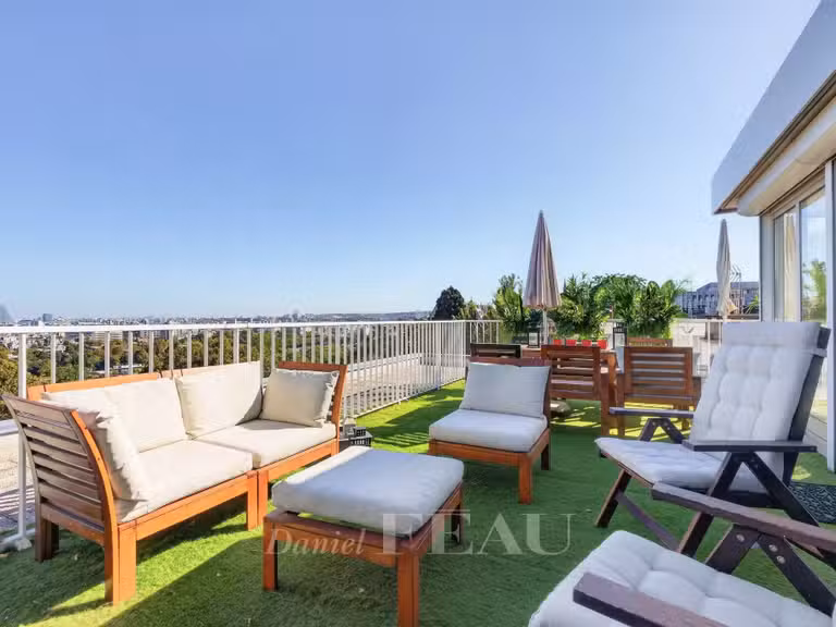 Appartement Saint-Cloud - 3 chambres - 135m²