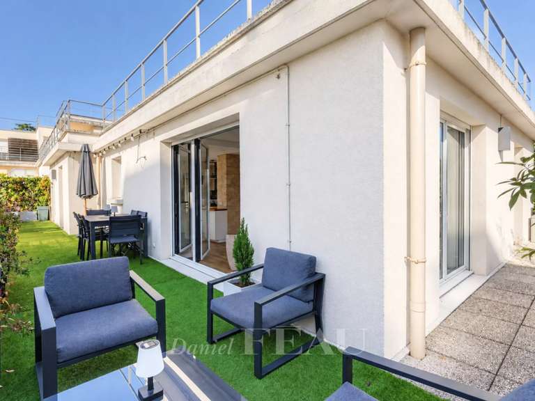 Appartement Saint-Cloud - 2 chambres - 84m²