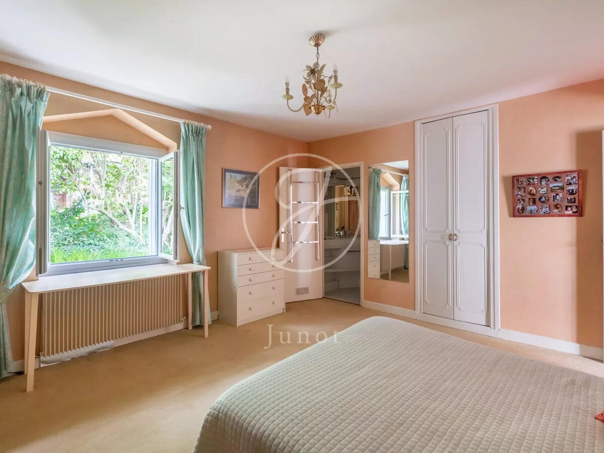 House Saint-Cloud