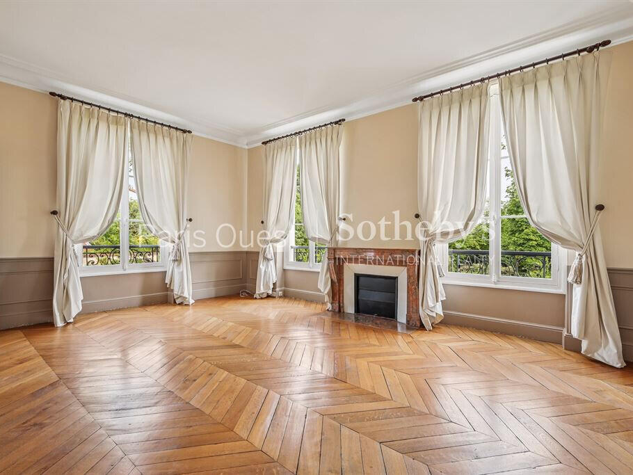 House Saint-Cloud