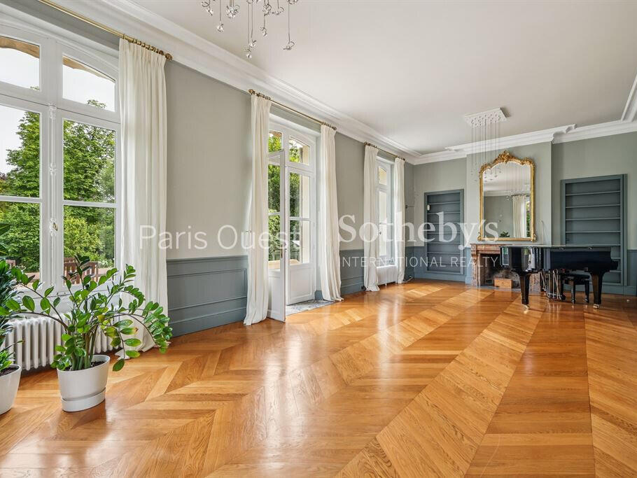 House Saint-Cloud