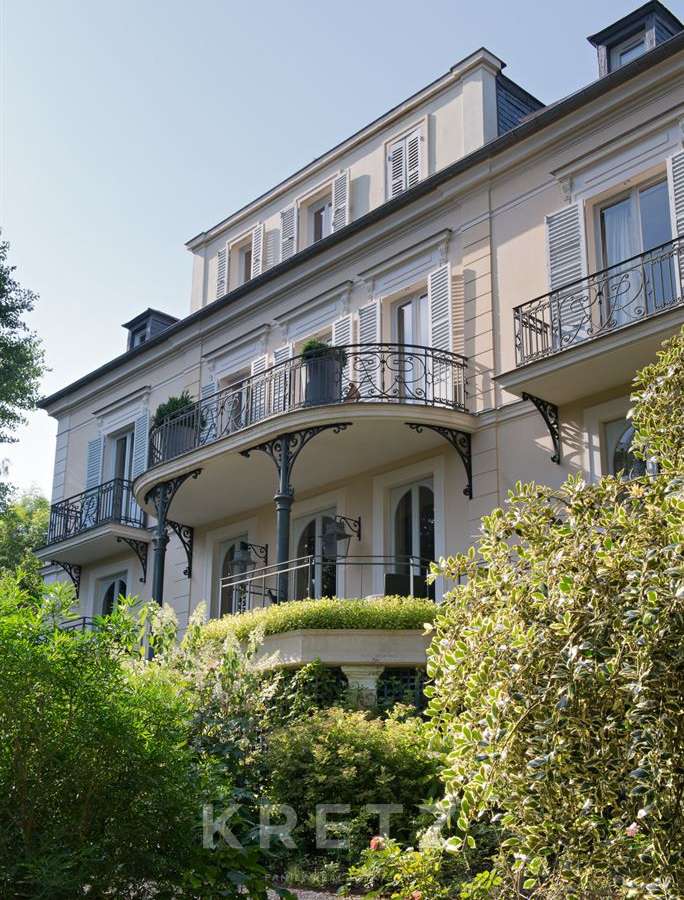 House Saint-Cloud