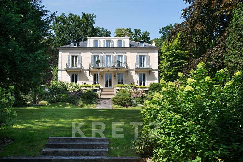 House Saint-Cloud