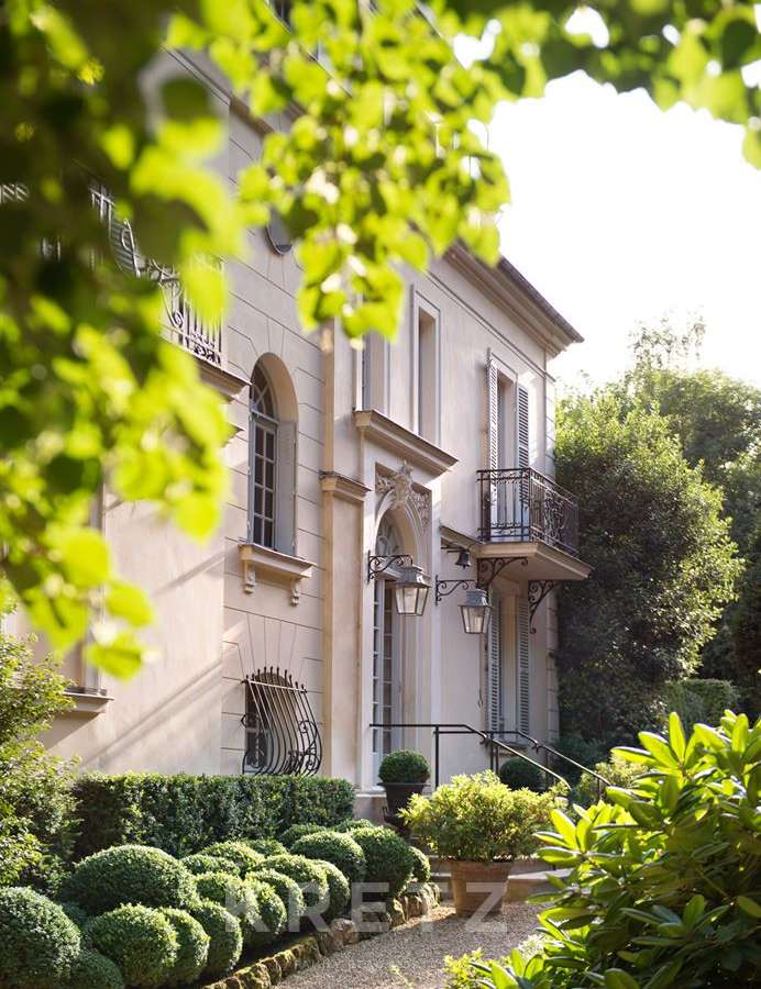 House Saint-Cloud