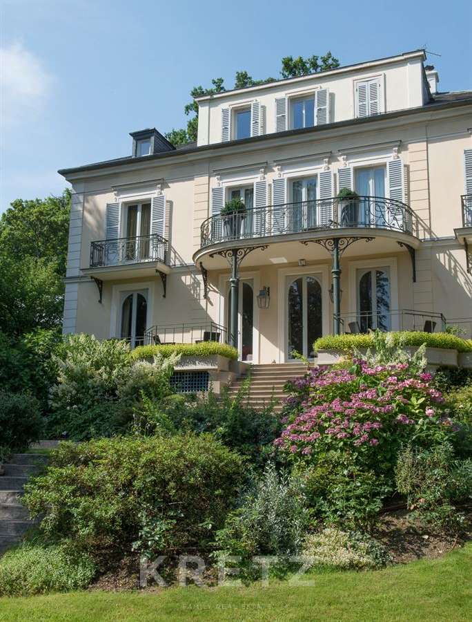 House Saint-Cloud