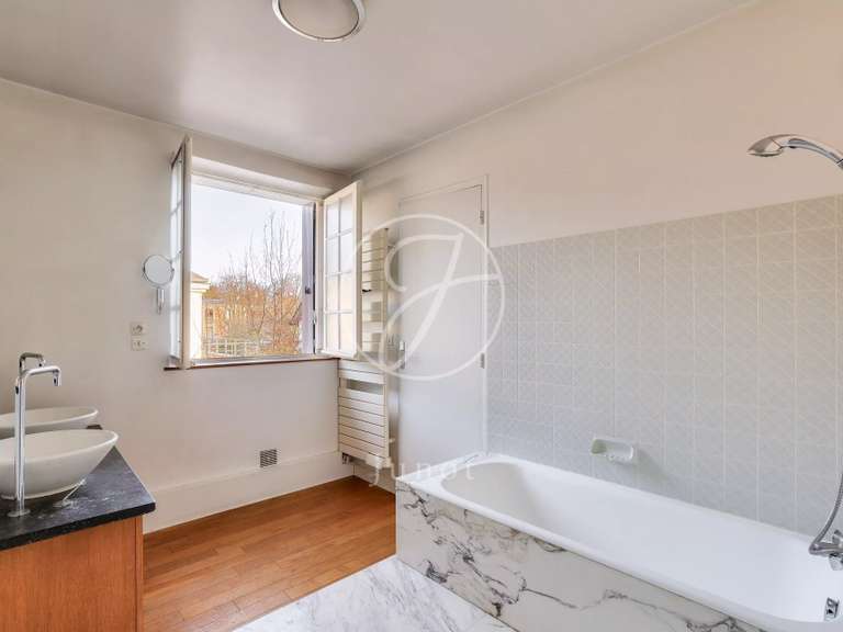 Maison Saint-Cloud - 4 chambres - 286m²