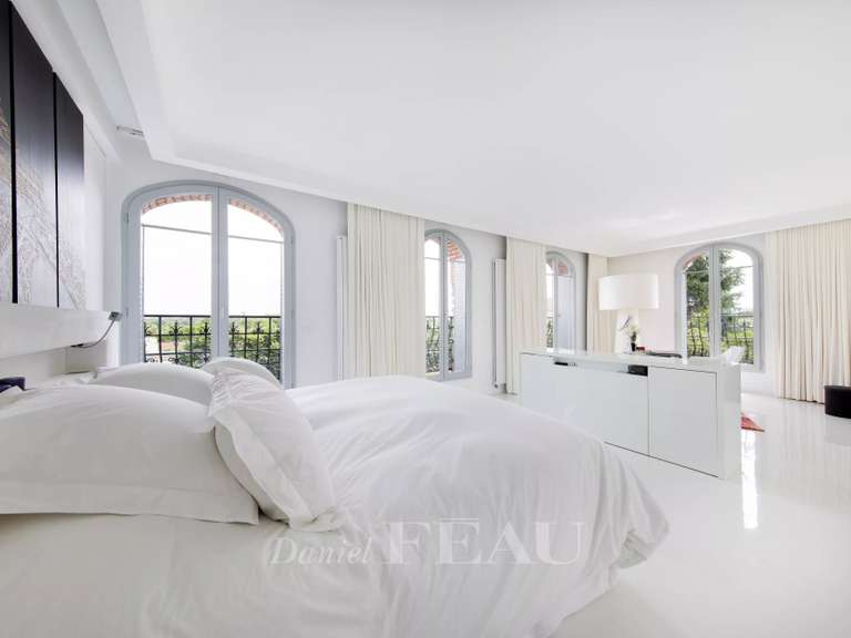 House Saint-Cloud - 5 bedrooms - 215m²
