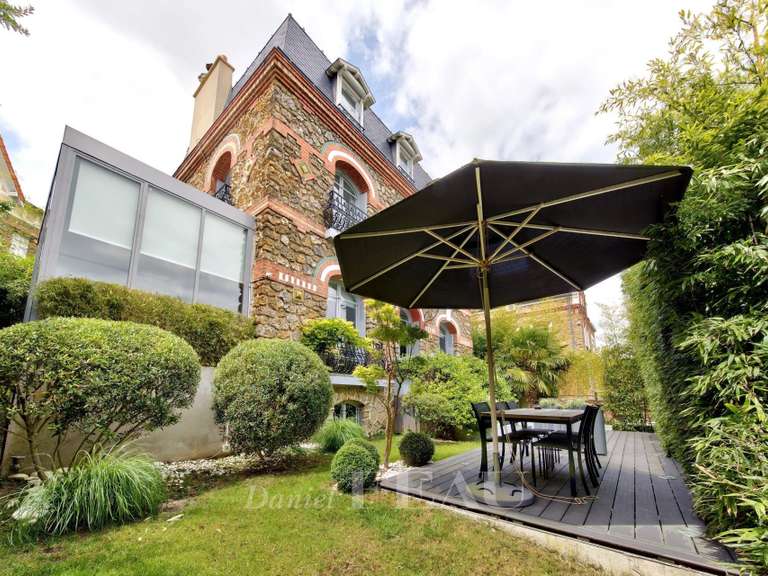 House Saint-Cloud - 5 bedrooms - 215m²
