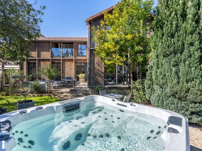 Maison Saint-Cloud - 4 chambres - 231m²