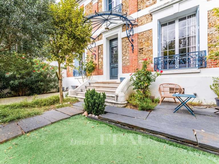 Maison Saint-Cloud - 5 chambres - 231m²