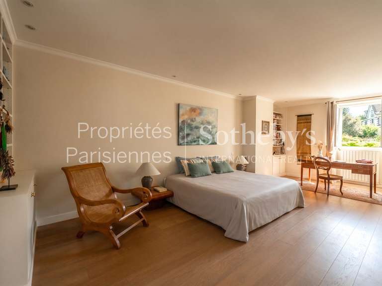 Maison Saint-Cloud - 4 chambres - 465m²