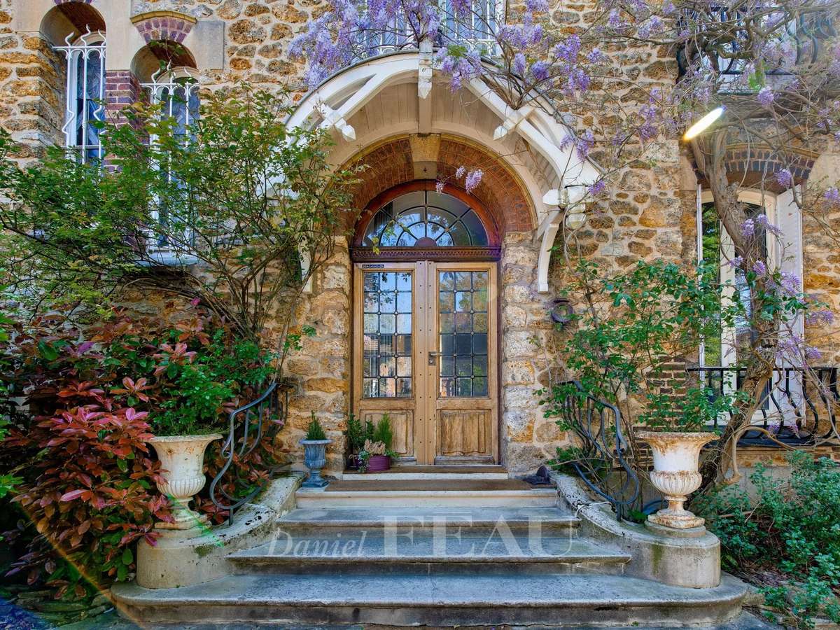 House Saint-Cloud